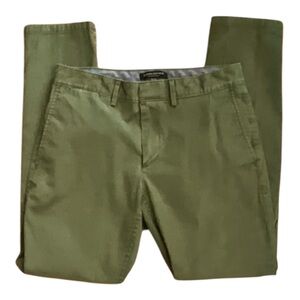 Banana Republic Fulton Stretch chino pants Grass Green
